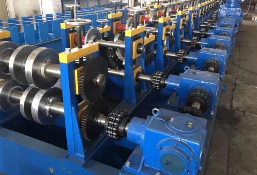 U Channel Machine
