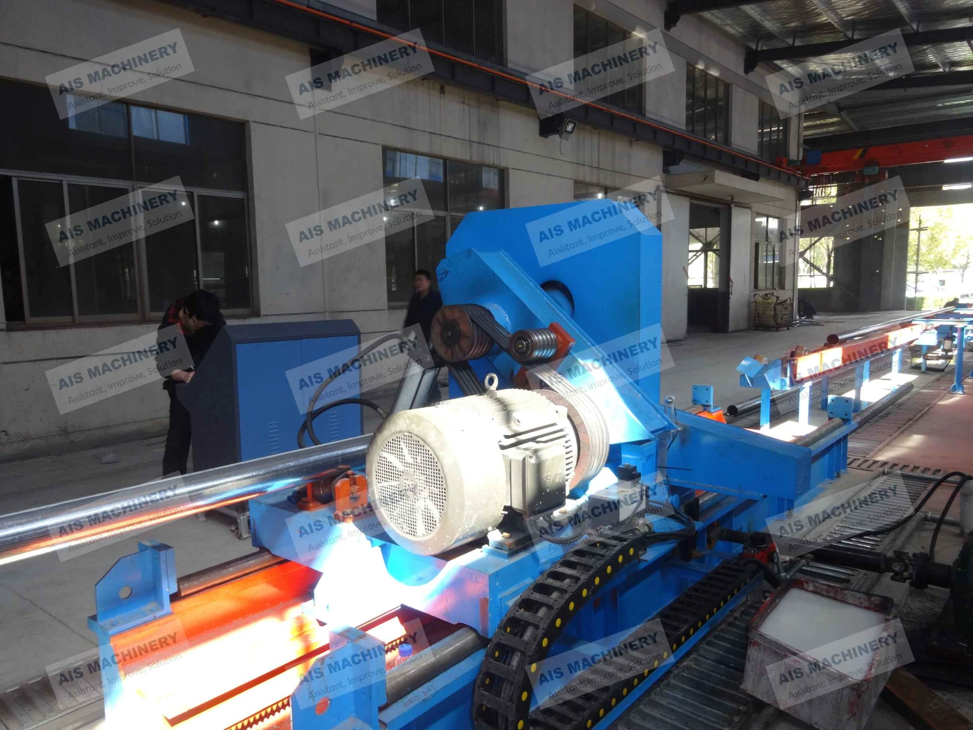 Friction Flying Saw Machine